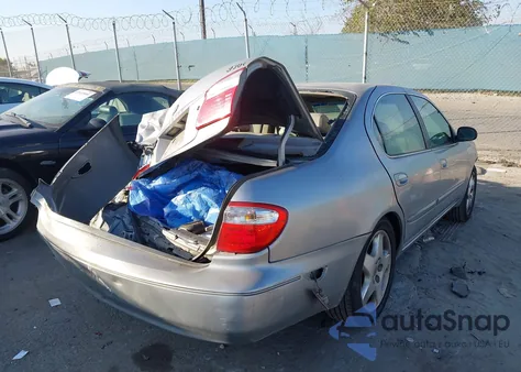 2000 Infiniti I30 Luxury/Touring z USA, uszkodzony, nr VIN JNKCA31A8YT118924